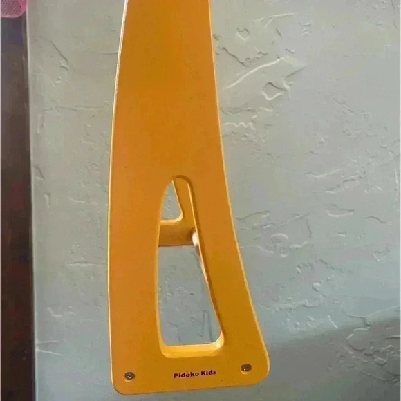 Pidoko Kids Wooden Youth Abacus Yellow 100 beads colorful rainbow 12.5” x 10” - Picture 4 of 5